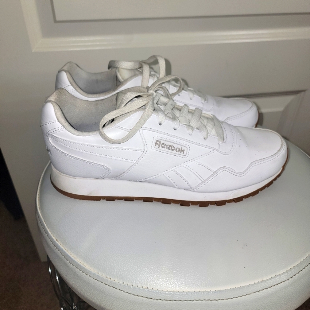 Reebok Classics Size 9 Women